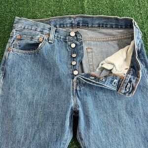 Levi's 501 Men's Jeans Light Blue Denim Men 31x28 Button Fly Straight Leg Modern